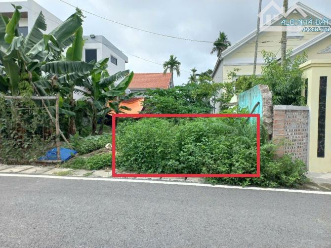 Mặt đường nhựa TDP Hầu Lâm Động em chào bán một lô 97m cực đẹp giá 2,x tỷ.  Diện tích 107m - 2