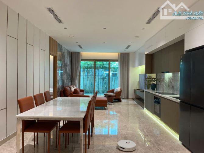 Cần bán nhanh một căn độc quyền, View biển và Núi Sơn Trà, giá 3tyX - 2