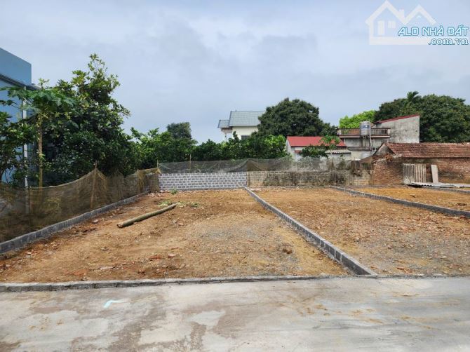BÁN ĐẤT ĐÔNG YÊN - Ô TÔ TRÁNH - ĐẦU TƯ SINH LỜI - VỊ TRÍ ĐẸP 148M 7.2MT GIÁ 4 TỶ - 2