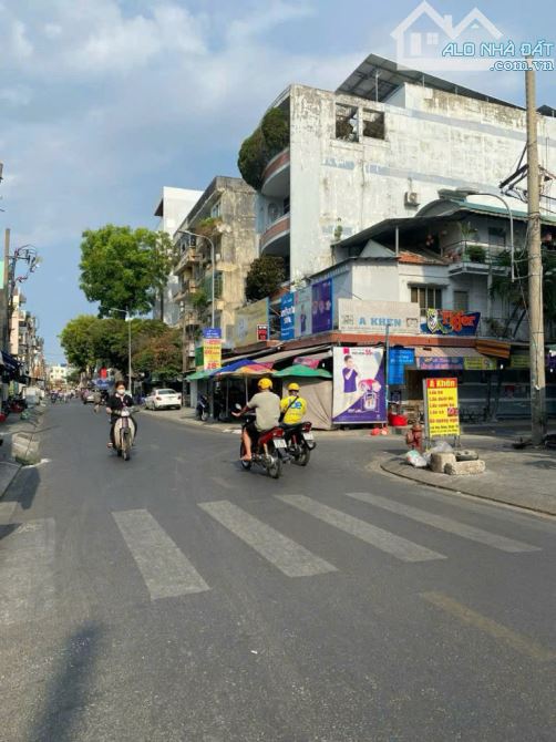bán góc 2mt đường hoà hưng,p.12, q.10 dt: 15x11 kc: 1 hầm 6 lầu thang máy hdt: 170triệu - 2