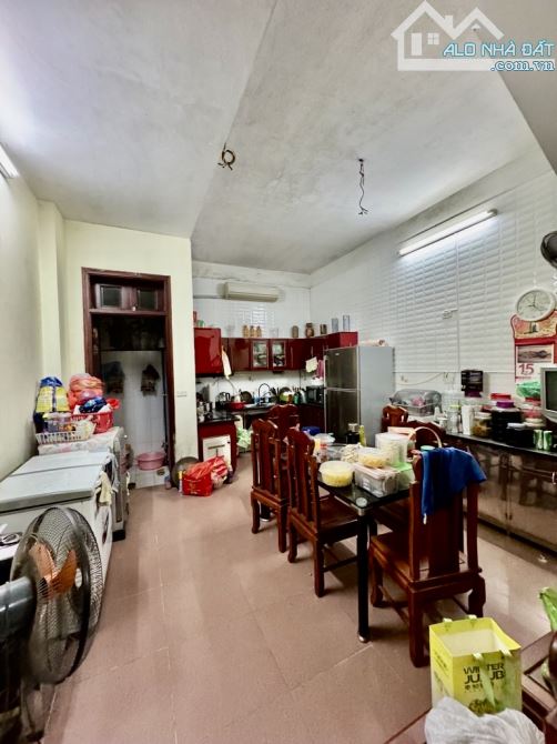 Bán Gấp NHÀ DÂN XÂY Ngọc Thuỵ 58m2-Mt 5m- hơn 12 tỷ-KHU PHÂN LÔ LIỀN KỀ ĐẦM NẤM-VỈA HÈ-OTO - 2