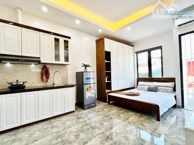 TRUNG TÂM CẦU GIẤY -6 TẦNG -CHUNG CƯ MINI - Ô TÔ ĐỖ 20M - ĐẦY ĐỦ PCCC - 18 PHÒNG KHÉP KÍN - 2
