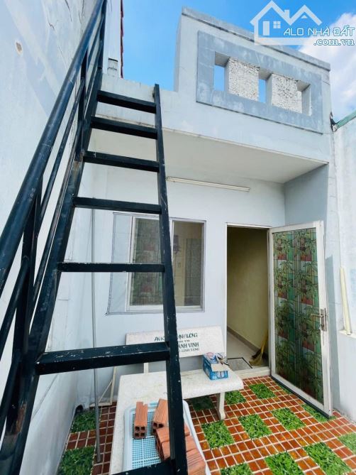 BÁN NHÀ GIÁP HƯNG PHÚ - GẦN CẦU CHỮ Y - QUẬN 8 - 3 TẦNG BTCT - HOÀN CÔNG ĐỦ - NHỈNH 5 TỶ - 2