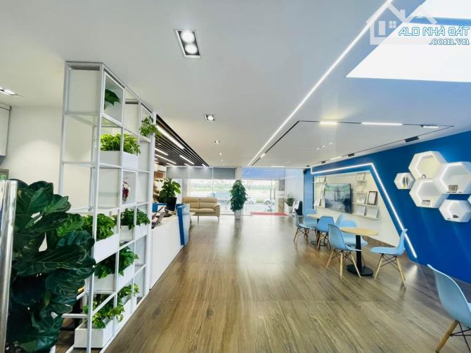 Bán tòa 12 tầng mặt phố Bùi Thị Xuân, 142m2, mặt tiền khủng, cho thuê 320tr/tháng, 158 tỷ - 2