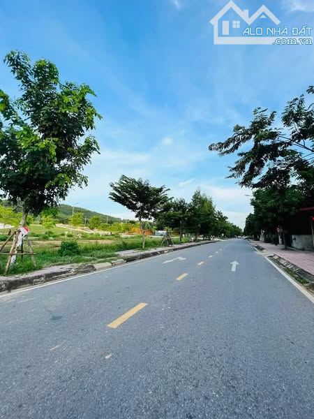 Đất trung tâm phường Xuân Hòa view đồi thoáng mát – Mặt đường lớn, gần 150m² - 2