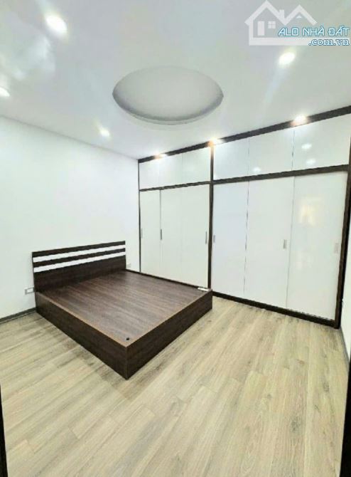 SIÊU PHẨM - BÁN NHÀ ĐẸP NGUYỄN VĂN CỪ LONG BIÊN, Ô TÔ VÀO NHÀ, GẦN PHỐ, GIÁ MỀM - 2