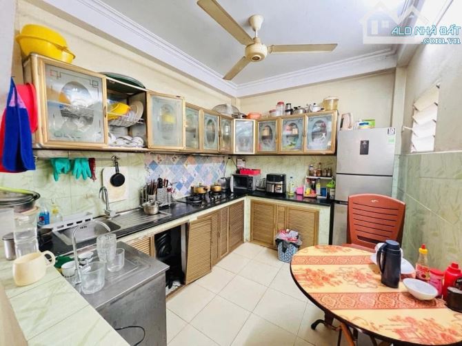 Bán nhà Hàng Buồm, 25m2, 5 tầng, mặt tiền 3.5m, 19.8 tỷ, kinh doanh đỉnh