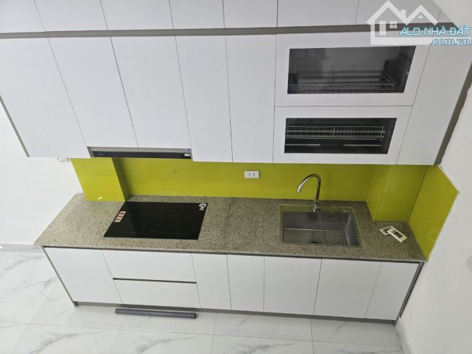 Bán nhà riêng 6 tầng đủ tiện nghi phố Nguyễn Phúc Lai, Hoàng Cầu - 2