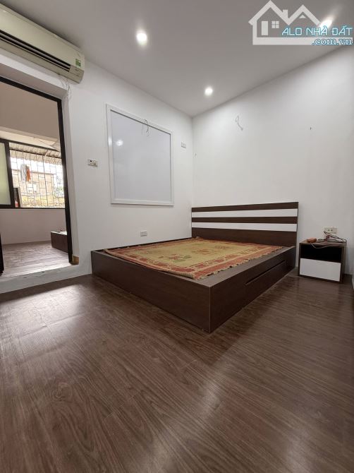 2 CĂN TẬP THỂ THANH XUÂN TRUNG – 90M – TẦNG 5 – THOÁNG ĐẸP TIỆN – GIÁ 3,3 TỶ - 3