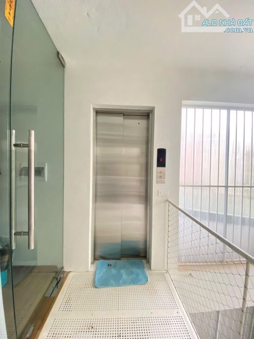 Nhà đẹp ở ngay Hồng Tiến Long Biên. Sổ 47m, 6 tầng 3 ngủ MT5m5 Giá 10 tỷ Ô tô vào nhà - 3