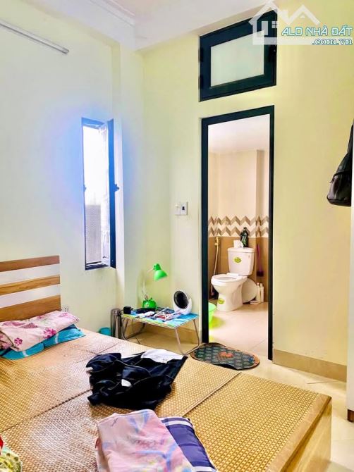 Bán toà CCMN ngõ 83 Tân Triều. Thanh Trì DT 104m x 9T. Mặt tiền 4.5m. Giá 21 tỷ - 3