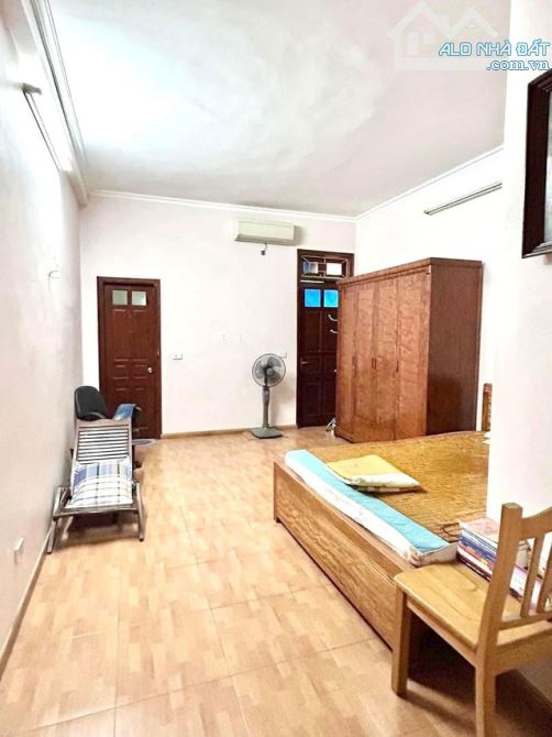 Hiếm! 8m ra ô tô tránh, nhà dân xây, 100m ra MP Lạc Long Quân. 75m2x5T, MT4m, nhỉnh 14 tỷ. - 3