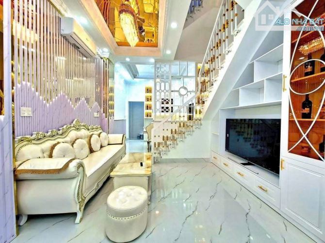 Bán nhà mới hẻm 83 Đào Tông Nguyên Thị Trấn Nhà Bè, 4x13m, 3 lầu Giá 5,95 Tỷ - 3