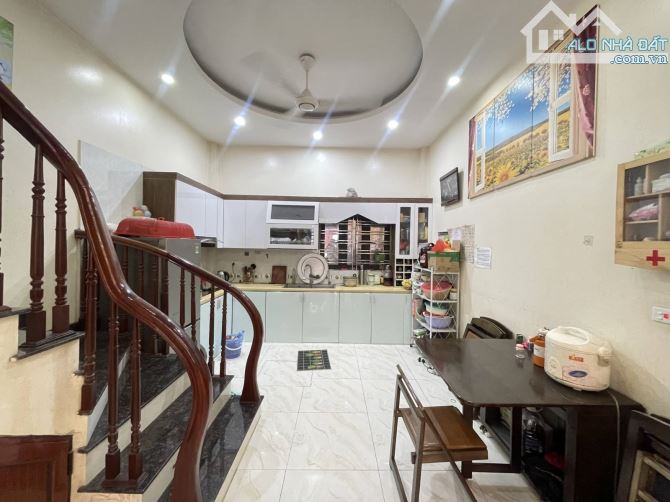 Bán gấp nhà tại Quang Tiến, Gần Vinsmart - 60m2 x 4 tầng - Ô tô, kinh doanh - 3