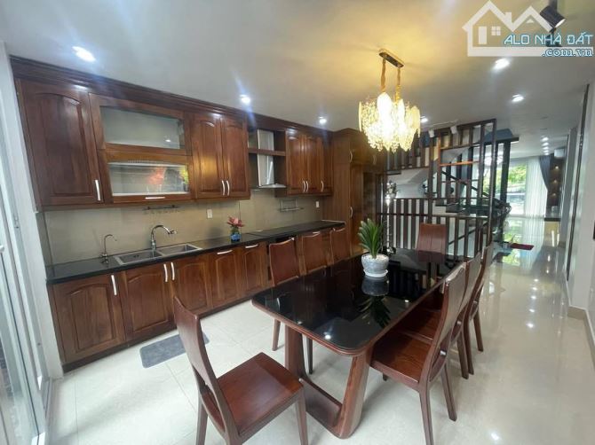 Chỉ 16.5 tỷ về ở luôn - Bán biệt thự khu đô thị Đại Kim 51m2; nhà 5 tầng - 3