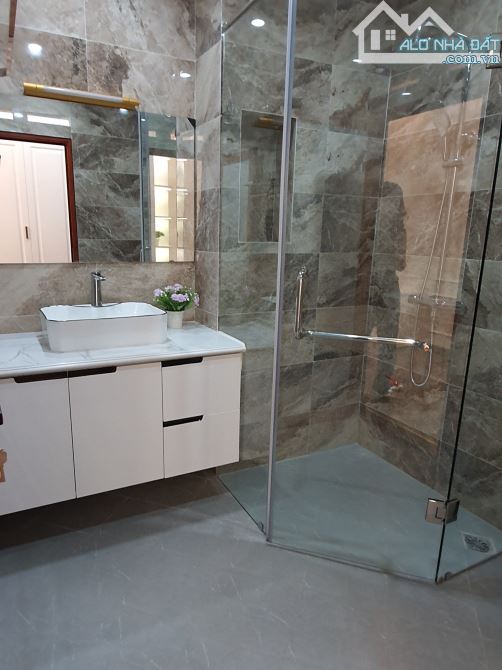 BÁN NHÀ LIỀN KỀ SIÊU ĐẸP PHÂN LÔ - Ô TÔ TRÁNH - VỈA HÈ - KINH DOANH – 16.x tỷ - 3