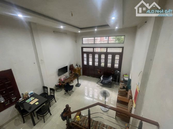 Bán căn nhà độc lập 3 tầng khu phân lô 47 Lê Lai.100m2 ngang 6m nở hậu giá chỉ 7,5 tỷ cótt - 3