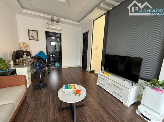 Nhà ngang 7,5m hẻm xe hơi giáp Phú Nhuận, 1T 1L, 3 phòng , tặng full nội thất, giá 10,5 tỷ - 3