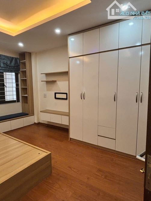 NGỌC THỤY – 4 TẦNG FULL NỘI THẤT – Ở LUÔN KHÔNG CẦN NGHĨ – 5,5 TỶ - 3
