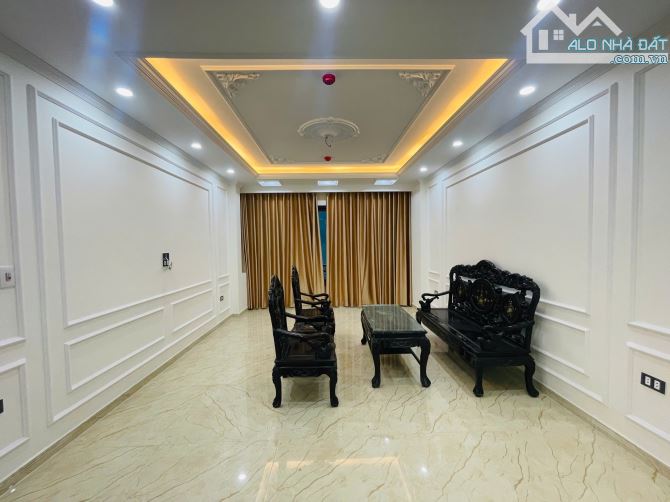 Gấp gấp! Chủ hạ chào 4 tỷ căn nhà cực đẹp 55m2x8T thang máy. Cách mặt phố Đội Cấn chỉ 10m. - 3