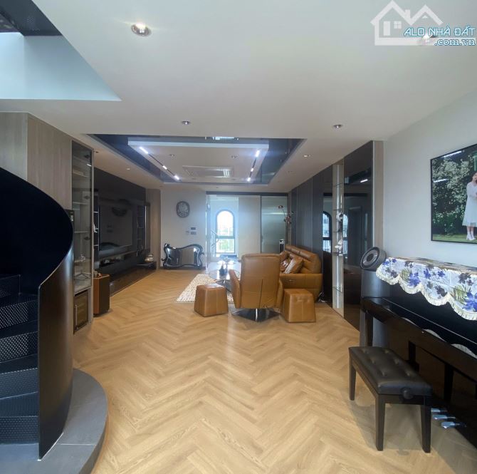 Bán nhà Ngọc Thụy Phân lô Vỉa hè Ô tô tránh 7T Thang Máy Nội thất hiện đại 60m2 30.5 tỷ - 3