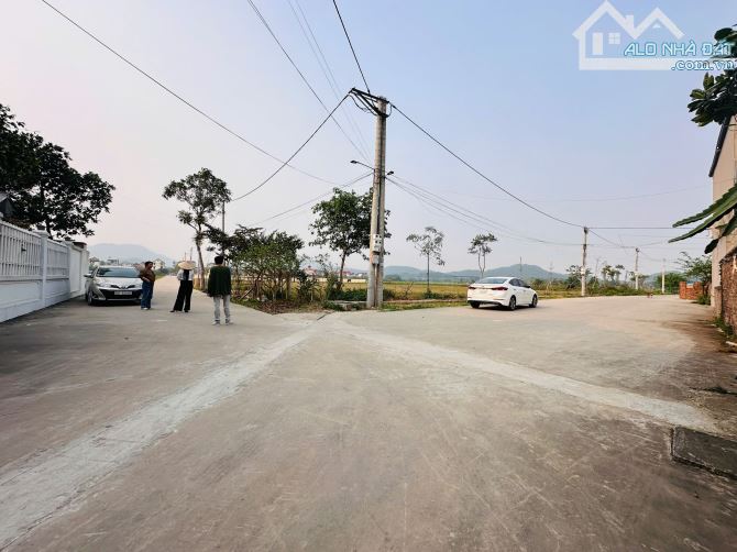 Tài chính hơn 1.5 tỷ được hẳn 80m tại Quảng Hội-Quang Tiến ô tô đỗ cửa sát biệt thự - 3