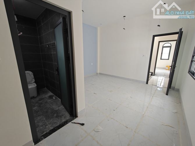 BÁN NHÀ 3 TẦNG MỚI ĐẸP VÀO Ở NGAY_ĐƯỜNG Ô TÔ XÔ VIẾT NGHỆ TĨNH_HOÀN CÔNG_9.5 TỶ - 3