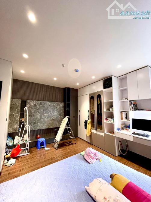 BÁN NHÀ Khương Trung, 7 tầng TM, mặt tiền khủng 6.3m, dt 93m2, 21.5 tỷ - 3