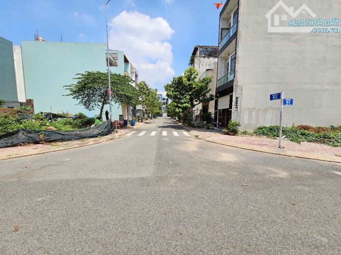 Đất 2 mặt tiền kdc Phú Hồng Thịnh gần làng đại học và BigC Go Tp. Dĩ An - 4