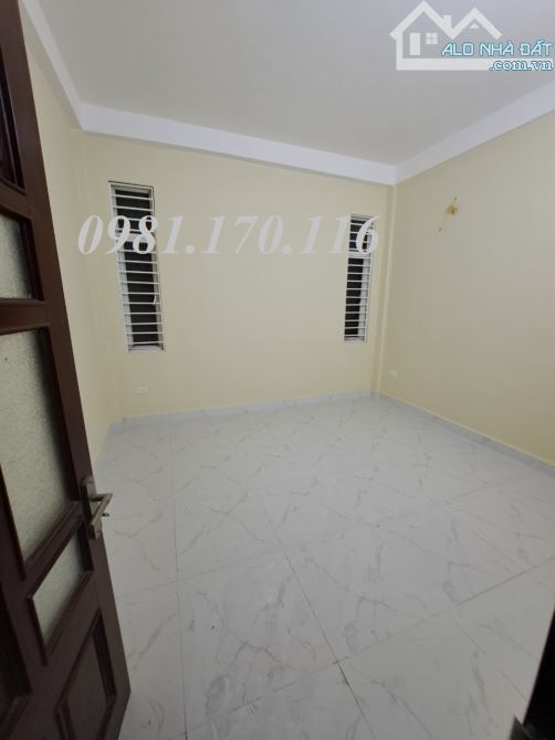 Nhà ngõ 165 phố Dương Quảng Hàm, Dt 50m2 x 5 tầng có điều hòa, nóng lạnh, ô tô đậu cửa - 4