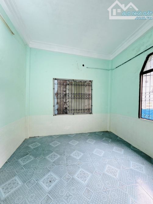 SIÊU HOT TRUNG TÂM ĐỐNG ĐA, DƯỚI 4 TỶ,LÔ GÓC, 10M RA PHỐ, NGÕ 4 GAC TRÁNH, XÃ ĐÀN,5 TẦNG - 4