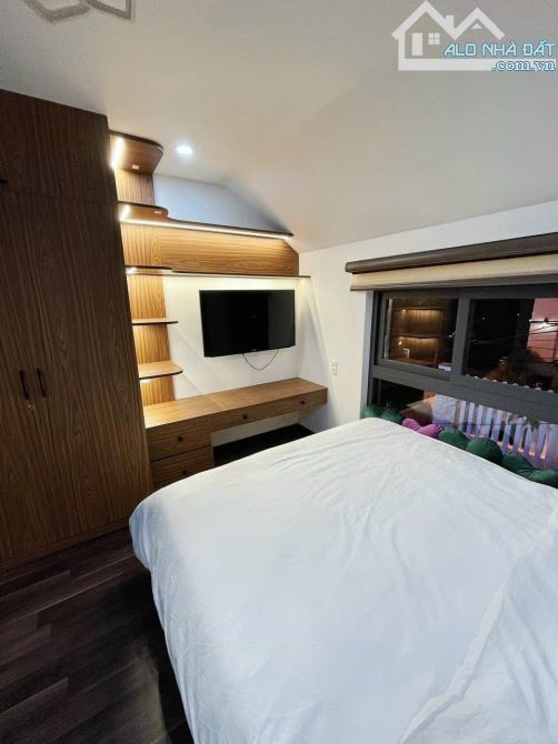 cần bán VILLA  2 MẶT TIỀN vuông vức Phạm Hồng thái   - P10 . Chỉ 10 TỶ 5 - 4