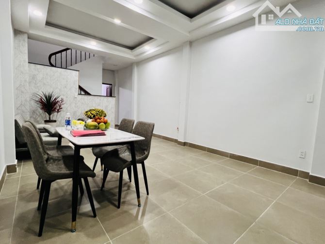 Bán nhà HXH Nguyễn Phúc Chu, P15, Tân Bình. 50m2 x 2 tầng - 4x12.5. Giá hơn 6 tỷ TL - 4