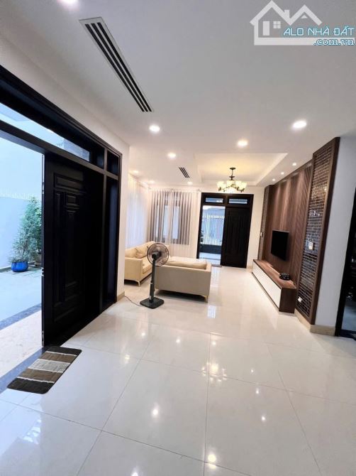 ⭐️🌸Bán căn nhà biệt thự đường C8, Vĩnh Điềm Trung B, Nha Trang chỉ 17 tỷ 290m2 có sổ hồng - 4