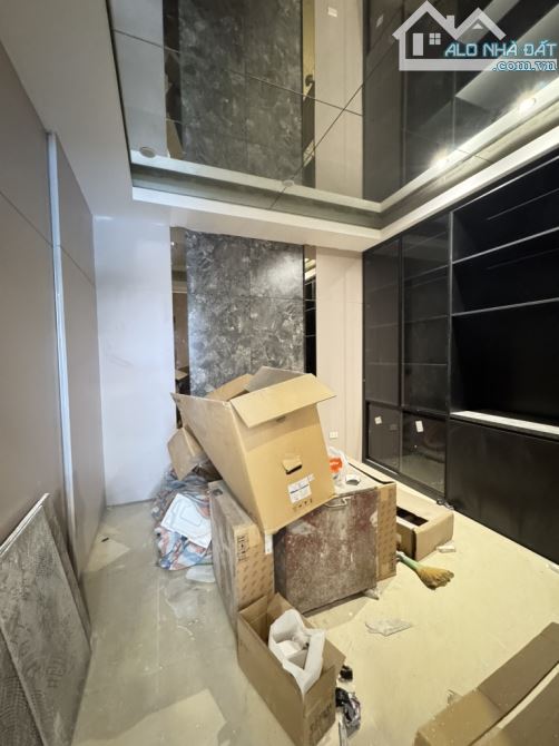 Bán nhà Bồ Đề Long Biên 60m2 xây 5 tầng thang máy gara ôtô , ngõ ô tô chạy vòng quanh - 4