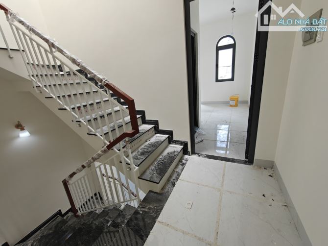 BÁN NHÀ 3 TẦNG MỚI ĐẸP VÀO Ở NGAY_ĐƯỜNG Ô TÔ XÔ VIẾT NGHỆ TĨNH_HOÀN CÔNG_9.5 TỶ - 4