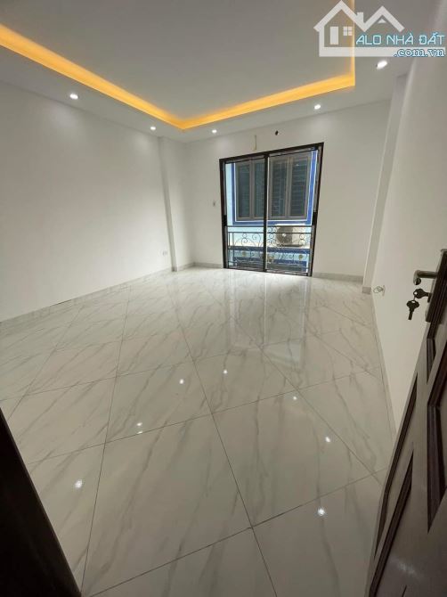 Bán nhà cạnh UB xã Tân Lập Đan Phượng. Nhà 5 tầng 30m2 xây mới nội thất 99% sẵn vào ở NGAY - 4