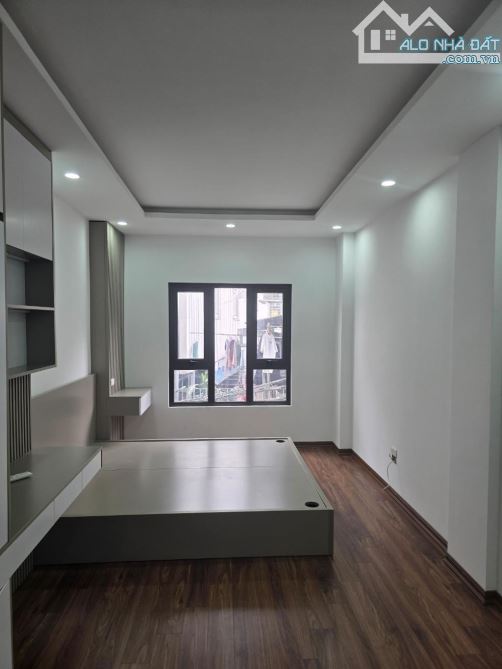 Bán nhà riêng 6 tầng đủ tiện nghi phố Nguyễn Phúc Lai, Hoàng Cầu - 4