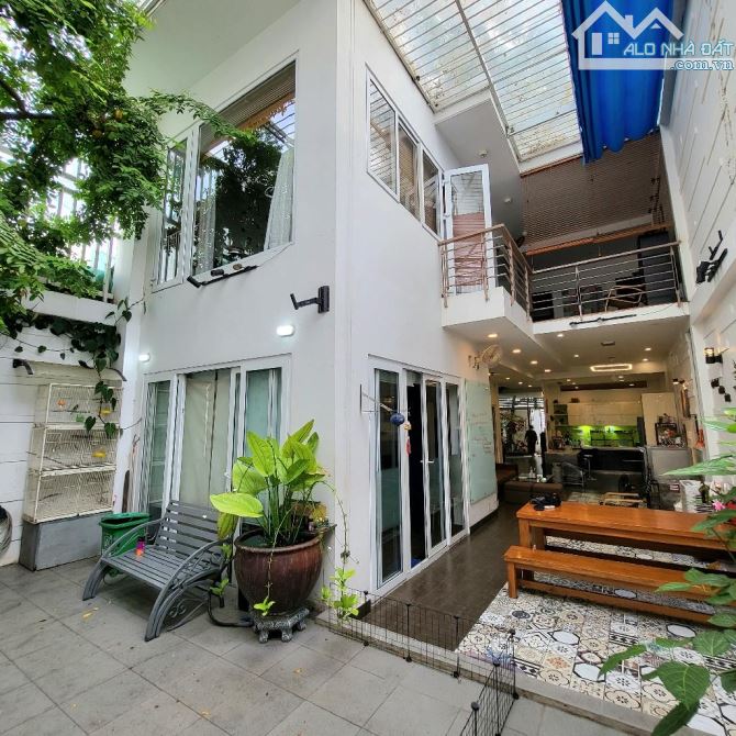 BÁN BIỆT THỰ KHU KIỀU ĐÀM TẶNG NỘI THẤT QUÝ- 200M2-3TẦNG- HỔ TRỢ BANK