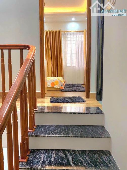 BÁN NHÀ LÔ GÓC NGỌC THỤY LONG BIÊN 6 tỷ 36m 5 tầng, MT 4m ô tô, kinh doanh, gần Hồng Tiến. - 5
