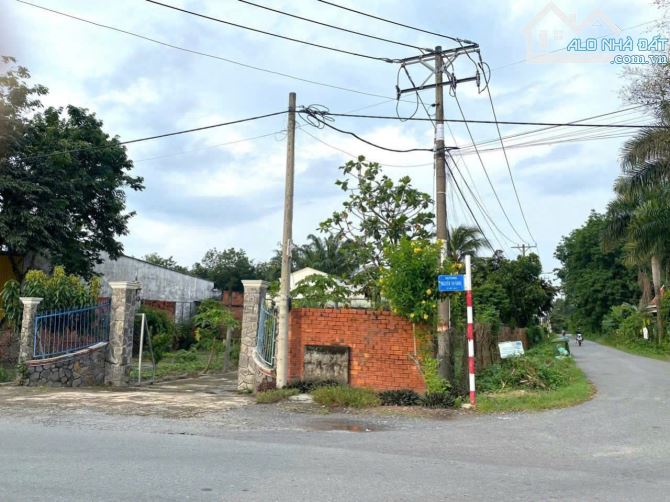 5000m2 đất góc 2 mặt tiền đường Nguyễn Thị Rành, xã Nhuận Đức giá 30 tỷ - 5