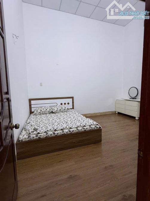 BÁN NHÀ MẶT TIỀN HẺM 184 GIẢI PHÓNG - P.TÂN LỢI - DT: 5x25m - TC: 90m2 - H: ĐÔNG - 4,1 TỶ - 5
