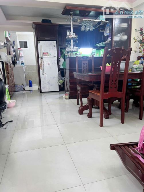 NHÀ 3 TẦNG – HẺM XE HƠI 6M – HOÀN CÔNG CHUẨN – TT. NHÀ BÈ – GIÁ CHỈ 5,470 TỶ (CÒN BỚT) - 5
