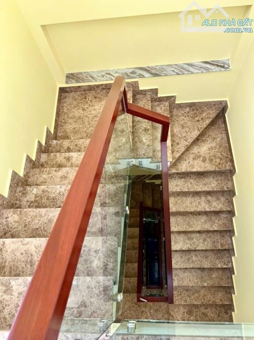 NHÀ 3 TẦNG - DT 7x16 - KDC TRÍ KIỆT SÁT ĐỖ XUÂN HỢP CẠNH GLOBAL CITY - 5