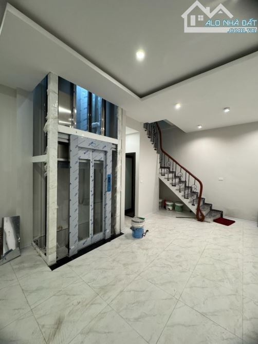 VƯƠNG THỪA VŨ - THANH XUÂN -  THANG MÁY  - 6 NGỦ - Ở NGAY - PHÂN LÔ - Ô TÔ- NHỈNH 16 TỶ - 5