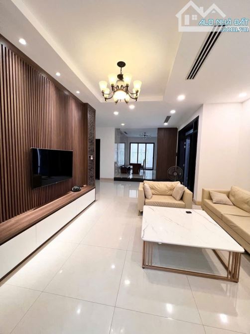 ⭐️🌸Bán căn nhà biệt thự đường C8, Vĩnh Điềm Trung B, Nha Trang chỉ 17 tỷ 290m2 có sổ hồng - 5