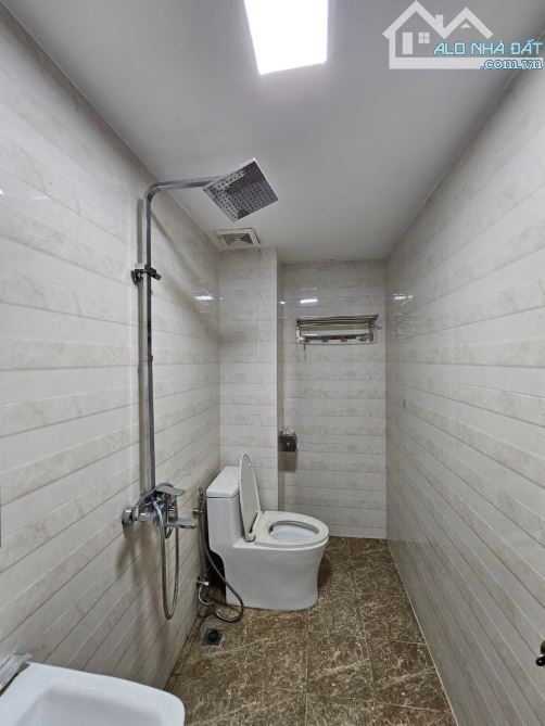 Bán nhà đẹp Trần Điền – Mặt phố gần hồ, 5 tầng ~40m², giá chỉ hơn 17 tỷ | Ở sướng, đầu tư - 5