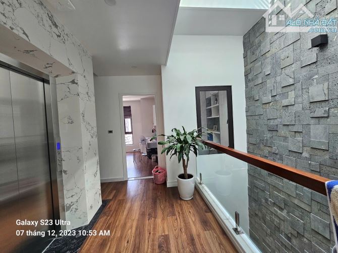 Bán căn 5 tầng hoan thiện thang máy Hoàng Huy Riverside - DT 96m - Mt 7m - xây đẹp - 5