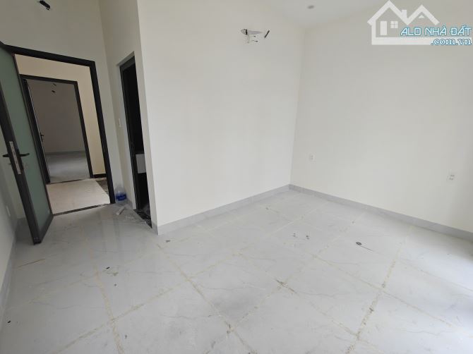 BÁN NHÀ 3 TẦNG MỚI ĐẸP VÀO Ở NGAY_ĐƯỜNG Ô TÔ XÔ VIẾT NGHỆ TĨNH_HOÀN CÔNG_9.5 TỶ - 5