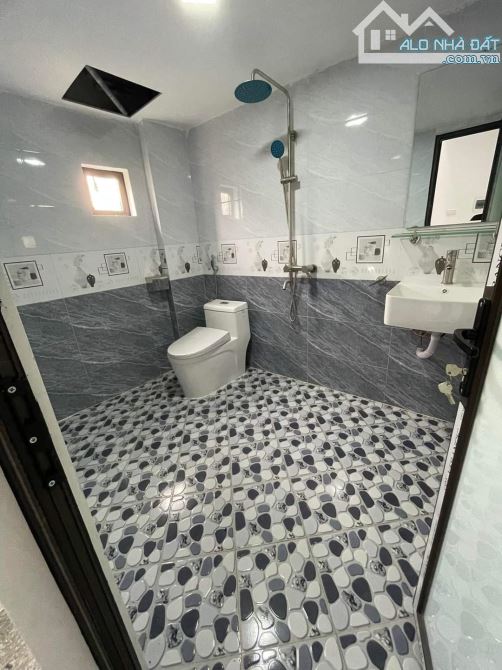 Bán nhà cạnh UB xã Tân Lập Đan Phượng. Nhà 5 tầng 30m2 xây mới nội thất 99% sẵn vào ở NGAY - 5